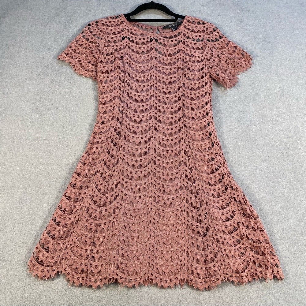 Forever 21 Contemporary Women’s Pink/Mauve Lace Short Sleeve A-line dress, S